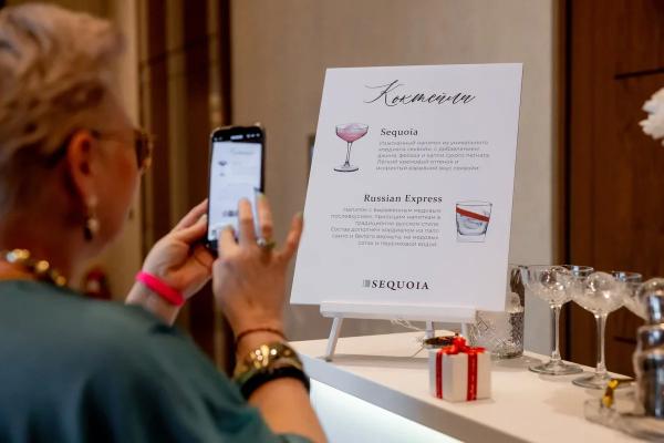 «Тяжелый LUXE 2.0»: как прошел выпускной тревел-школы «Секвойя» в стиле премиум