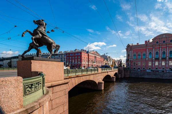 «Подвигу твоему, Ленинград!». В Санкт-Петербурге возродили советский экскурсионный маршрут